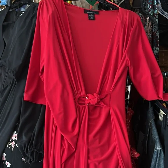 Lemmi for Nina Leonard NWT RED Poly/Spandex Size Lrg Wrap Dress Gold Bel… - Picture 8 of 12
